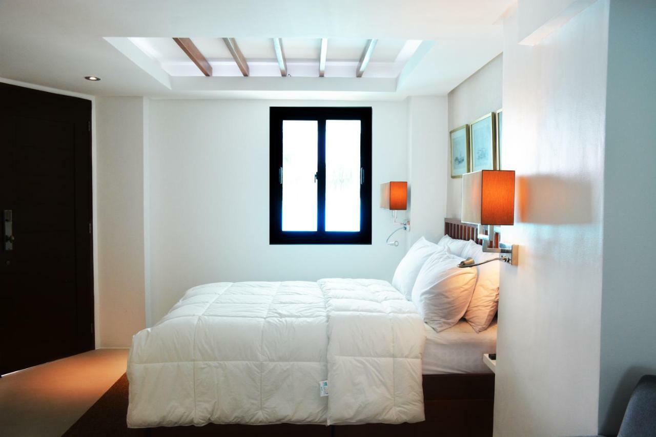 Inn Signature Boracay Blue Manoc-Manoc